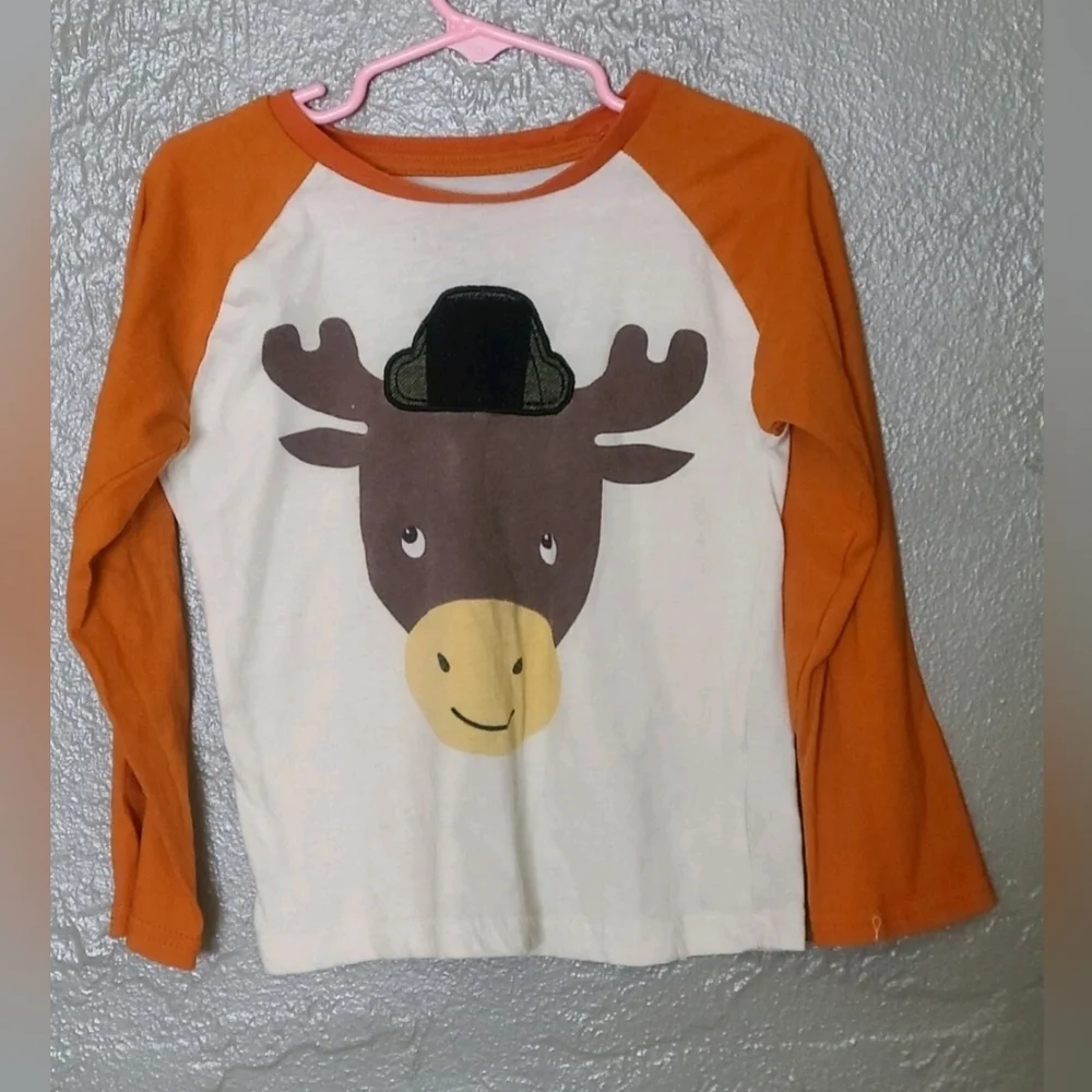 Alex & Jack Boys Reindeer Long Sleeve T-shirt size 5 gently loved